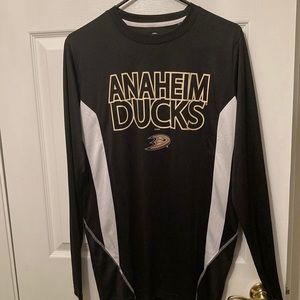 New w/o Tags NHL Anaheim Ducks long sleeve sport shirt